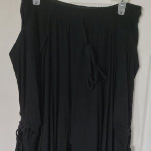 Black, adjustable, skirt/pant
